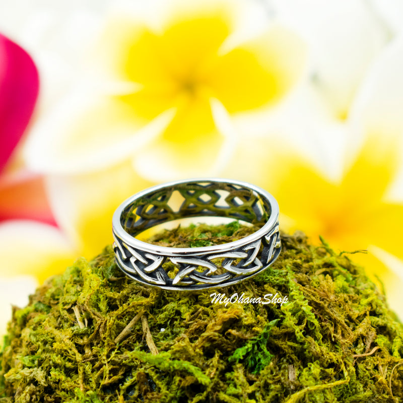 Celtic Knot Trinity Ring - 925 Sterling Silver - Irish Jewelry For Men & Women