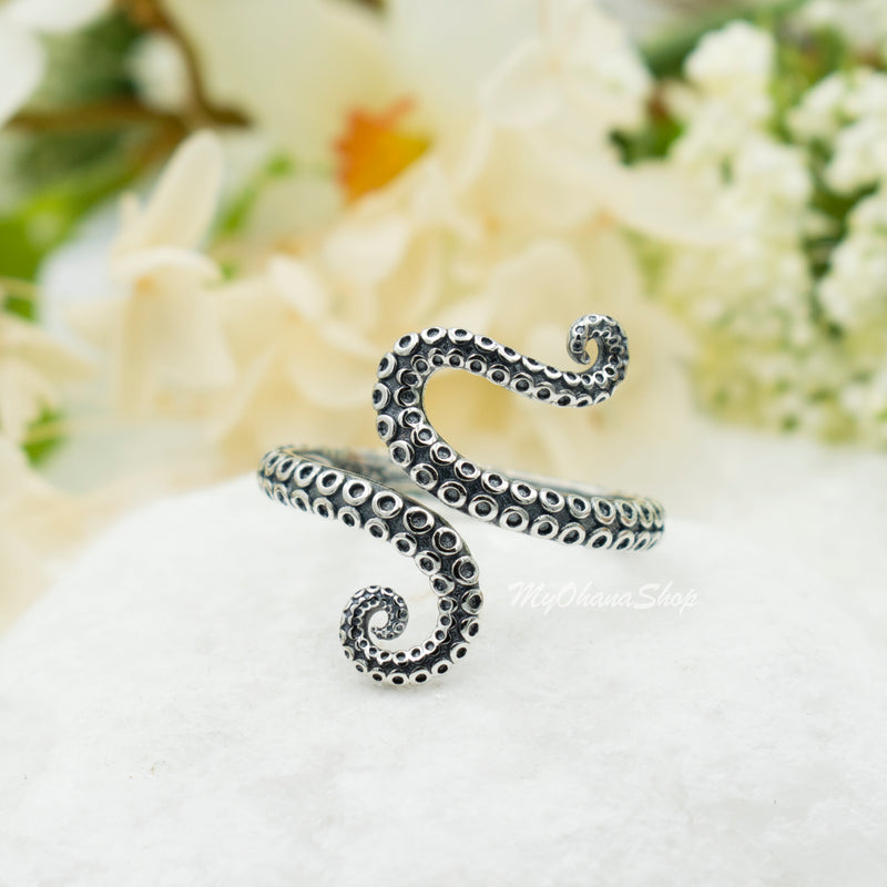 925 Sterling Silver Octopus Tentacles Ring. 25mm Wide Wraparound, Adjustable For Middle, Midi, Index, Thumb Rings. Sea Life Octopus Jewelry Gift.